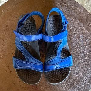 Baretraps sandals